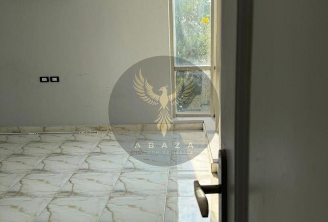 8324438 - Property Image 3