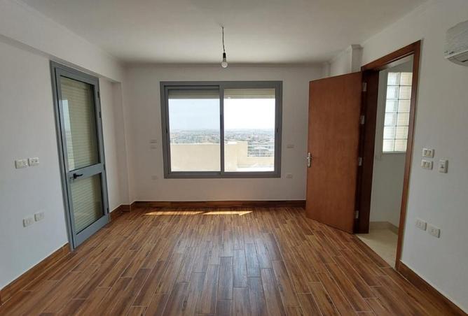 8206281 - Property Image 2