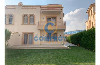 تاون هاوس - 3 غرف نوم - 2 حمامات للايجار في جرينز - الحي السادس - الشيخ زايد - الجيزة