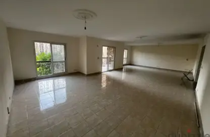 Apartment - 3 Bedrooms - 3 Bathrooms for sale in Al Rehab - New Cairo City - Cairo