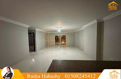 Apartment - 2 Bedrooms - 1 Bathroom for sale in Abd Al Rahman Bin Ouf St. - Smouha - Hay Sharq - Alexandria
