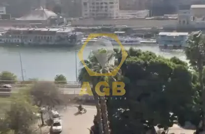 شقة - 4 غرف نوم - 2 حمامات للبيع في شارع المقريزي - الزمالك - القاهرة