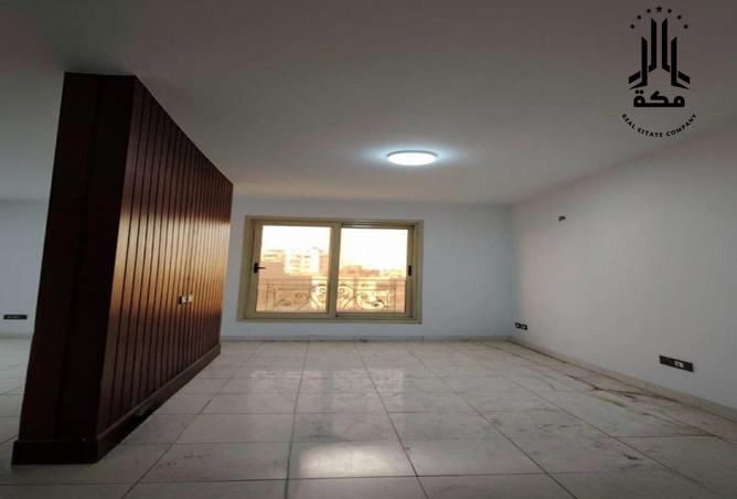 8372412 - Property Image 2