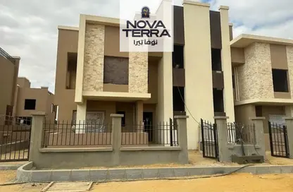 Villa - 6 Bedrooms - 5 Bathrooms for sale in Waslet Dahshur Road - Green Belt - 6 October City - Giza