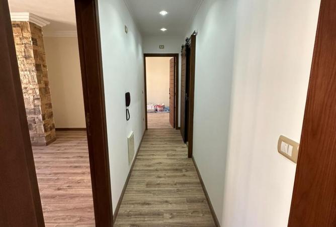 8008052 - Property Image 2