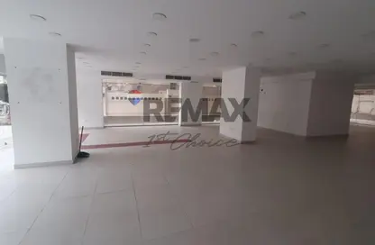 معرض - استوديو - 2 حمامات للبيع في المنطقة السادسة - مدينة نصر - القاهرة