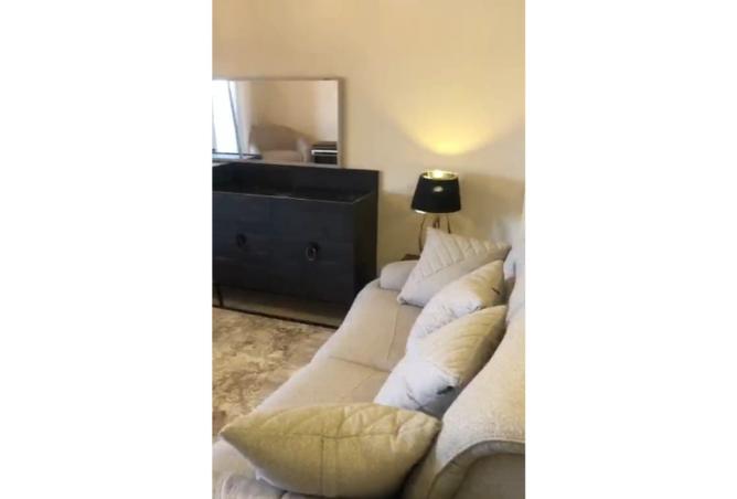8081118 - Property Image 2