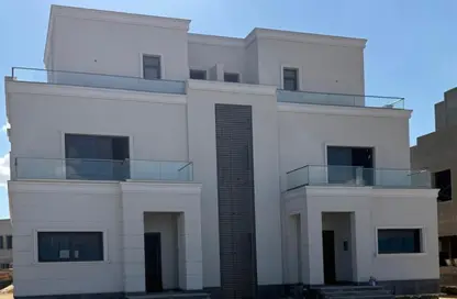 Townhouse - 3 Bedrooms - 4 Bathrooms for sale in Vye Sodic - New Zayed City - Sheikh Zayed City - Giza