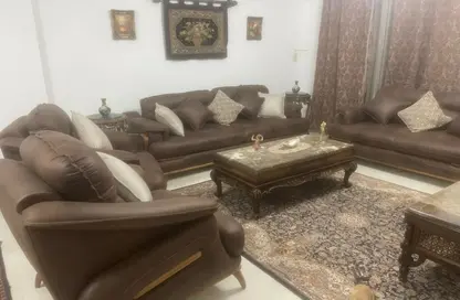 شقة - 3 غرف نوم - 3 حمامات للايجار في شارع يوسف السباعي - الرحاب المرحلة الأولى - الرحاب - مدينة القاهرة الجديدة - القاهرة