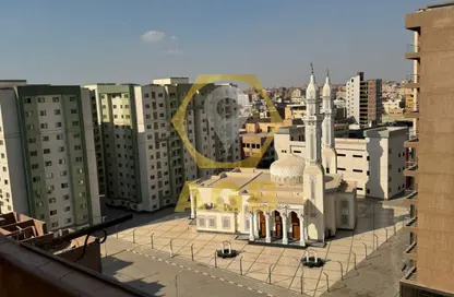 Apartment - 3 Bedrooms - 2 Bathrooms for sale in Gesr Suez St. - Ain Shams - Cairo