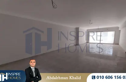 Apartment - 2 Bedrooms - 2 Bathrooms for rent in Grand View - Smouha - Hay Sharq - Alexandria