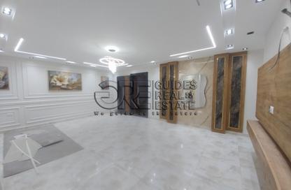 شقة - 3 غرف نوم - 3 حمامات للبيع في شارع سوريا - المهندسين - الجيزة