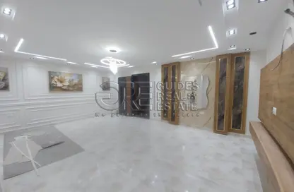 شقة - 3 غرف نوم - 3 حمامات للبيع في شارع سوريا - المهندسين - الجيزة
