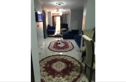 Apartment - 2 Bedrooms - 1 Bathroom for sale in Al Naser St. - El Mahkama Square - Heliopolis - Masr El Gedida - Cairo