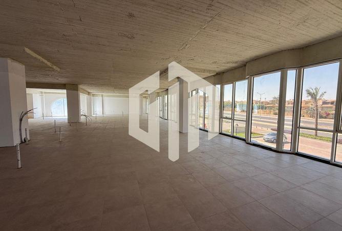 8234695 - Property Image 2