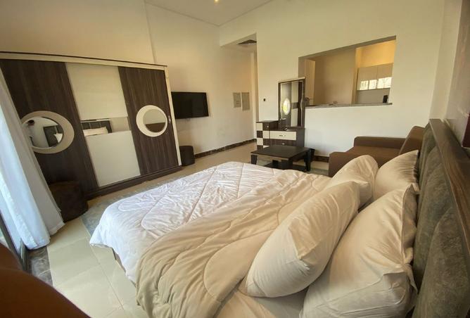 8033323 - Property Image 3