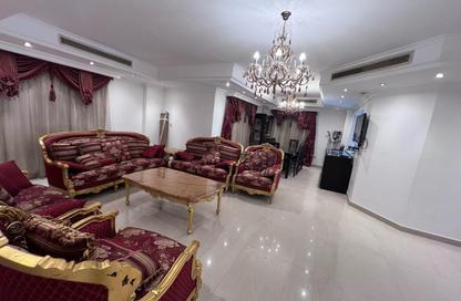 شقة - 3 غرف نوم - 3 حمامات للايجار في عمارات البنفسج - البنفسج - مدينة القاهرة الجديدة - القاهرة