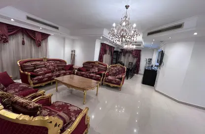 شقة - 3 غرف نوم - 3 حمامات للايجار في عمارات البنفسج - البنفسج - مدينة القاهرة الجديدة - القاهرة