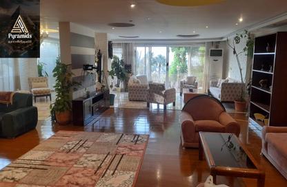 Apartment - 3 Bedrooms - 3 Bathrooms for rent in Zayed 2000 - 4th District - Sheikh Zayed City - Giza