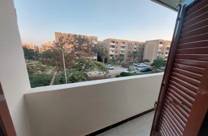 شقة - 2 غرف نوم - 1 حمام للبيع في الحي الحادي عشر - الشيخ زايد - الجيزة