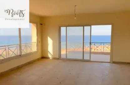 (بنتهاوس  (روف - 2 غرف نوم - 1 حمام للبيع في لافيستا توباز - لافيستا - العين السخنة - السويس