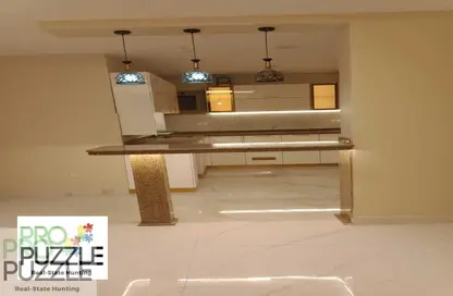 شقة - 2 غرف نوم - 1 حمام للايجار في جاليريا  مون فالى - المستثمرين الجنوبية - مدينة القاهرة الجديدة - القاهرة
