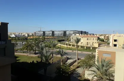 Penthouse - 4 Bedrooms - 5 Bathrooms for sale in Casa - Sheikh Zayed Compounds - Sheikh Zayed City - Giza