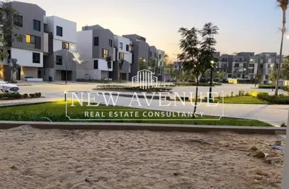 Apartment - 3 Bedrooms - 4 Bathrooms for sale in Sodic East - 6th District - New Heliopolis - Cairo