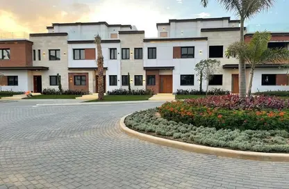 Townhouse - 3 Bedrooms - 3 Bathrooms for sale in Azzar 2 - 5th Settlement Compounds - The 5th Settlement - New Cairo City - Cairo