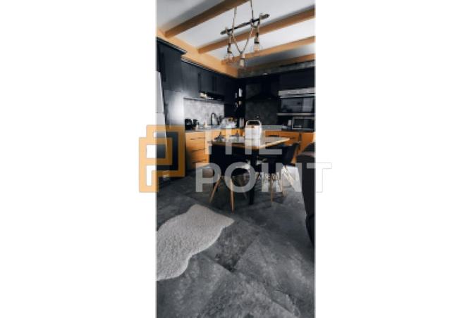 8541946 - Property Image 2