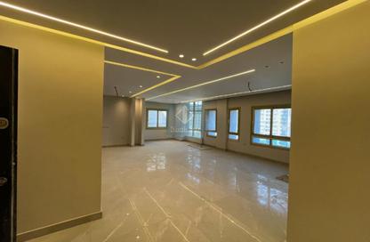 Office Space - Studio - 2 Bathrooms for rent in Maadi - Hay El Maadi - Cairo