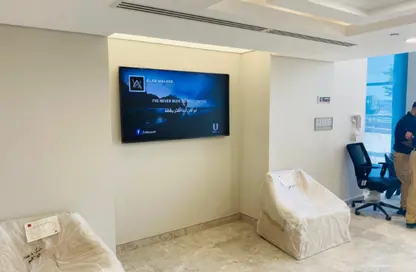 عيادة - استوديو - 2 حمامات للبيع في نيو جيزة - طريق مصر اسكندرية الصحراوي - مدينة 6 أكتوبر - الجيزة