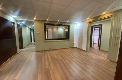 Office Space - Studio - 2 Bathrooms for rent in Gameat Al Dewal Al Arabeya St. - Mohandessin - Giza