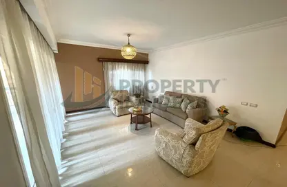 شقة - 3 غرف نوم - 2 حمامات للايجار في شارع سوريا - المهندسين - الجيزة
