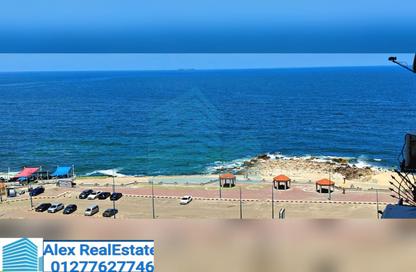 شقة - 3 غرف نوم - 1 حمام للايجار في طريق الجيش - كامب شيزار - حي وسط - الاسكندرية