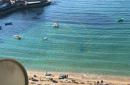 Apartment - 2 Bedrooms - 1 Bathroom for sale in Al Geish Road - Glim - Hay Sharq - Alexandria