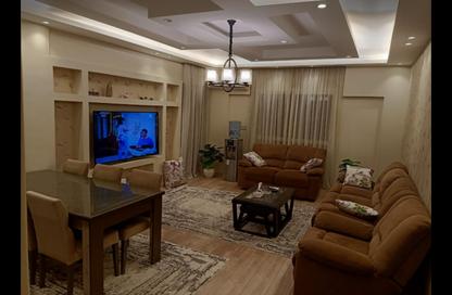 Apartment - 2 Bedrooms - 1 Bathroom for rent in Al Rehab - New Cairo City - Cairo