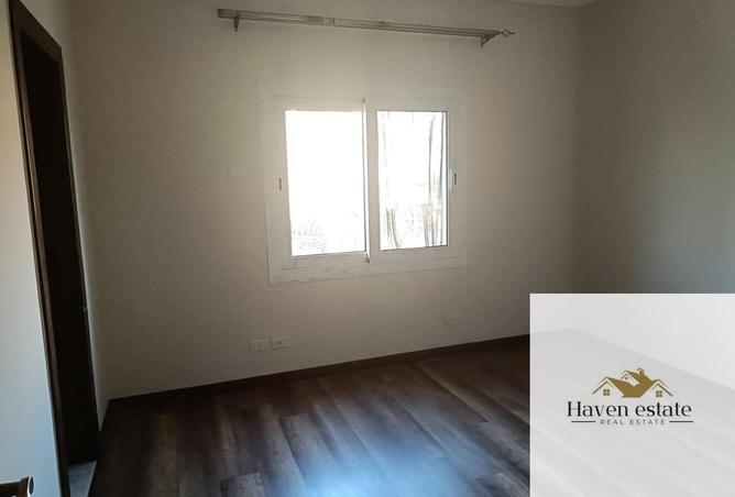 8328095 - Property Image 3