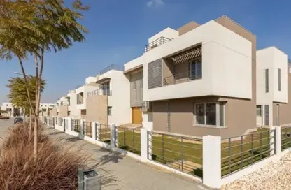 Townhouse - 3 Bedrooms - 3 Bathrooms for sale in Palm Hills New Cairo - 5th Settlement Compounds - The 5th Settlement - New Cairo City - Cairo