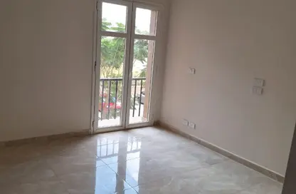 Apartment - 3 Bedrooms - 3 Bathrooms for rent in Hyde Park - New Cairo City - Cairo