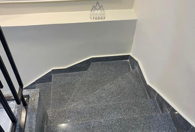 8484296 - Property Image 2