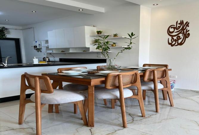 8377130 - Property Main Image