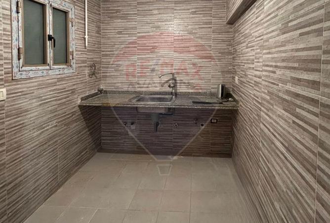 8183636 - Property Image 3