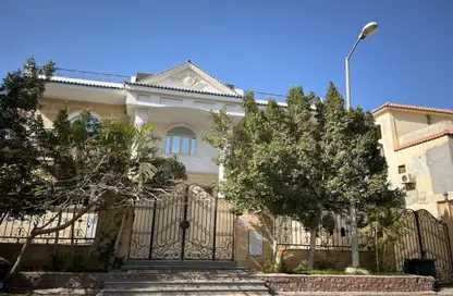 Apartment - 2 Bedrooms - 2 Bathrooms for sale in Yasmine District - 14th District - Sheikh Zayed City - Giza