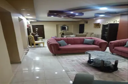 شقة - 3 غرف نوم - 2 حمامات للبيع في البوابة الثالثة القديمة - خفرع - حدائق الاهرام - الجيزة