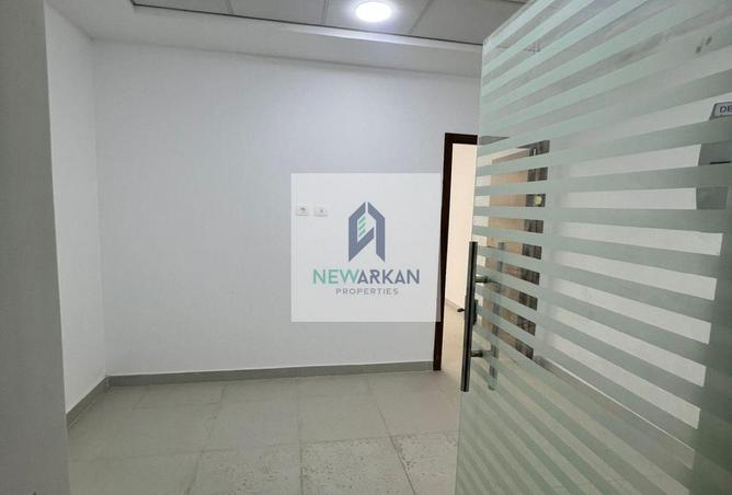 8421955 - Property Image 3