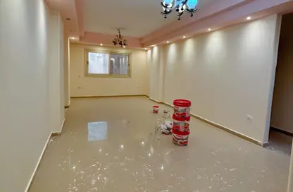 Apartment - 2 Bedrooms - 1 Bathroom for rent in Gate 4 - Mena - Hadayek El Ahram - Giza