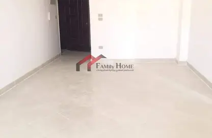 Apartment - 3 Bedrooms - 1 Bathroom for rent in Gardenia City Compound Nasr City - Zahraa Madinat Nasr - Nasr City - Cairo