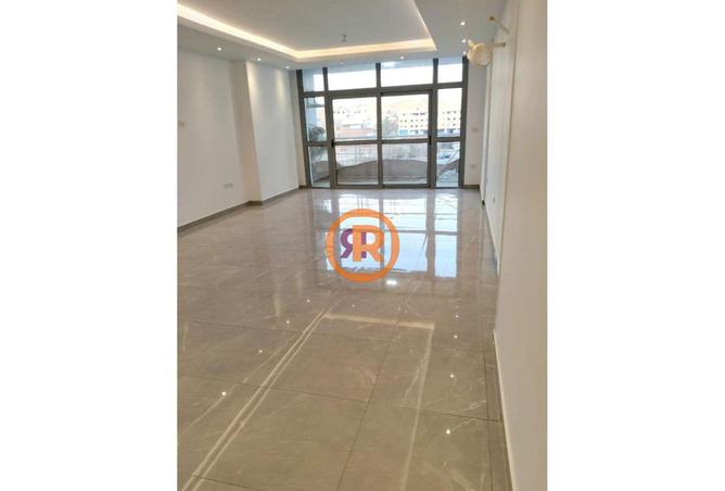 8476742 - Property Image 3