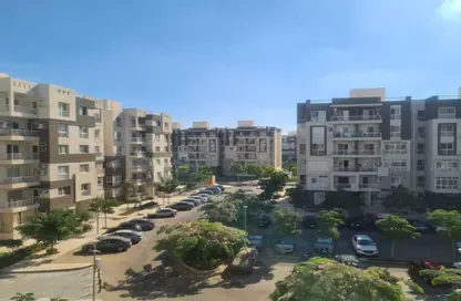 Apartment - 2 Bedrooms - 2 Bathrooms for sale in Madinaty - Cairo